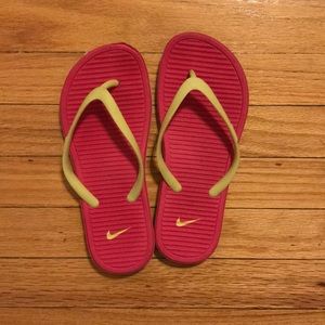 Nike flip flops